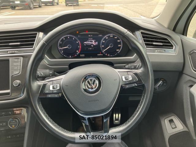 VolksWagen TIGUAN 2017-05 7880524-12