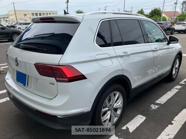 VolksWagen TIGUAN 2017-05 7880524-5