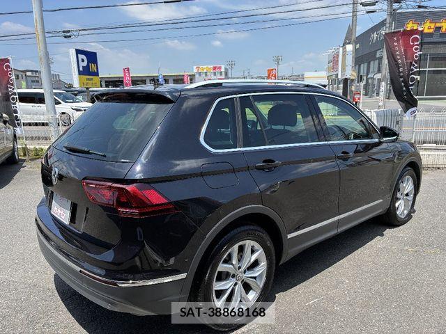 VolksWagen TIGUAN 2019-12 7981589-1