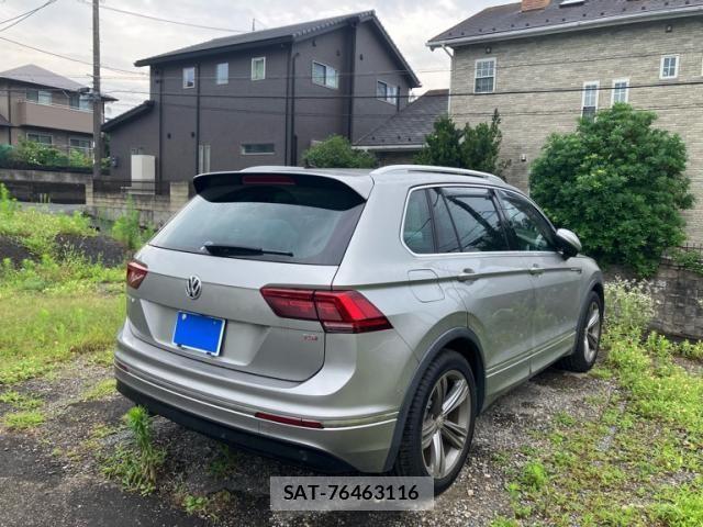 VolksWagen TIGUAN 2017-02 8039214-3