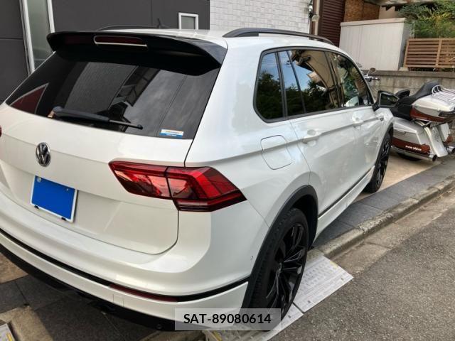 VolksWagen TIGUAN 2020-08 8039215-4