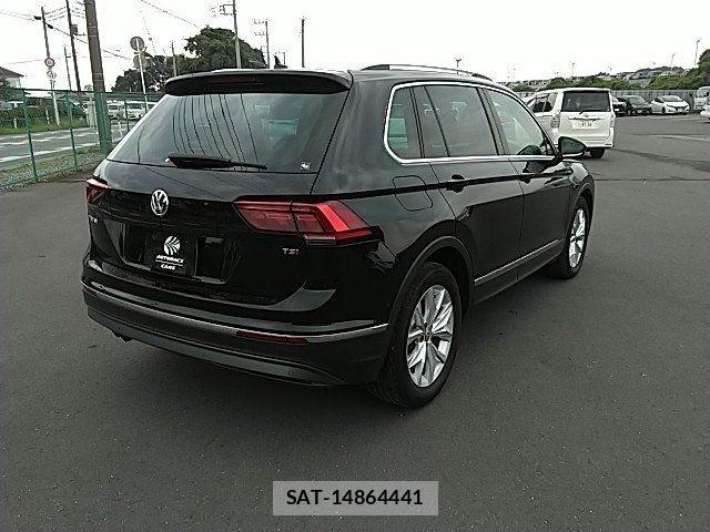 VolksWagen TIGUAN 2017-10 8039218-2
