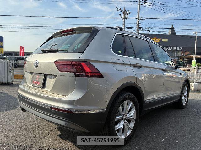 VolksWagen TIGUAN 2018-01 8076160-1