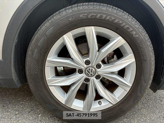 VolksWagen TIGUAN 2018-01 8076160-26