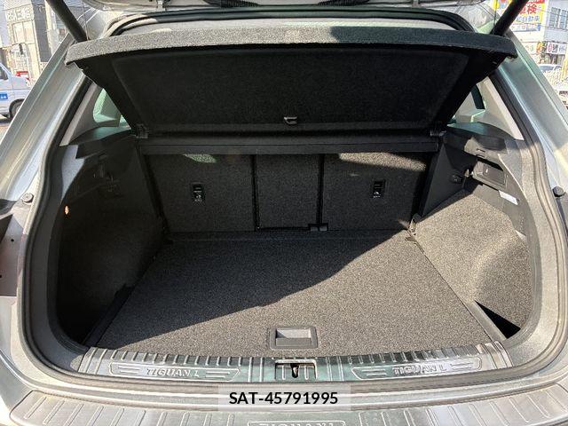 VolksWagen TIGUAN 2018-01 8076160-5