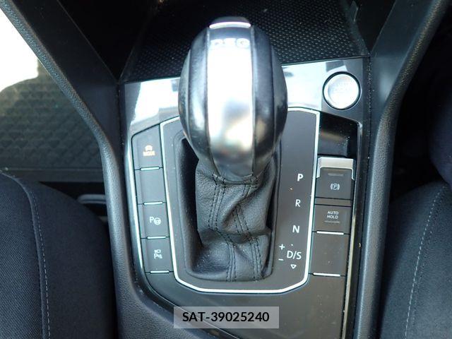 VolksWagen TIGUAN 2019-07 8076157-15