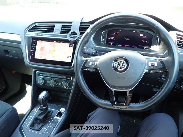 VolksWagen TIGUAN 2019-07 8076157-16