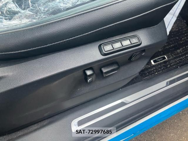 VolksWagen TIGUAN 2019-03 8102747-16