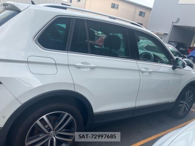 VolksWagen TIGUAN 2019-03 8102747-3
