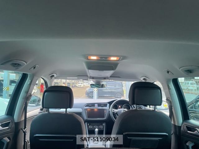VolksWagen TIGUAN 2018-07 8102748-9