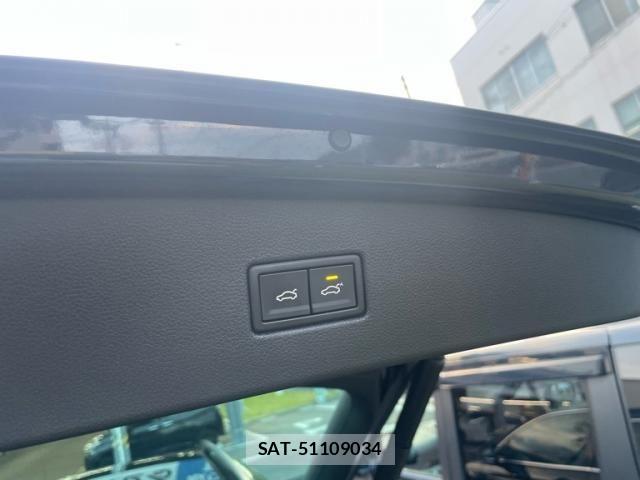 VolksWagen TIGUAN 2018-07 8102748-10