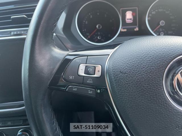 VolksWagen TIGUAN 2018-07 8102748-15