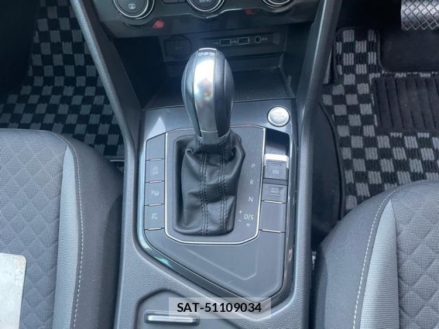 VolksWagen TIGUAN 2018-07 8102748-17