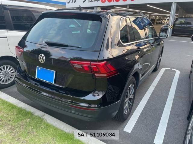 VolksWagen TIGUAN 2018-07 8102748-6