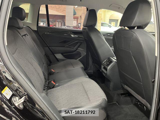 VolksWagen TIGUAN 2025-03 8102744-4