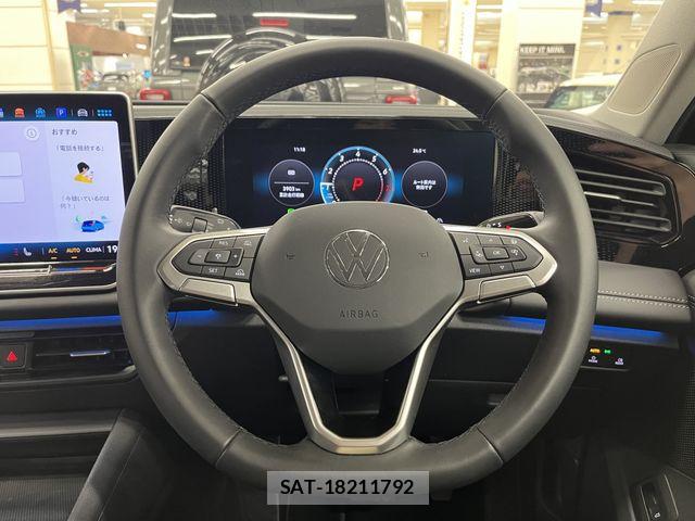 VolksWagen TIGUAN 2025-03 8102744-6