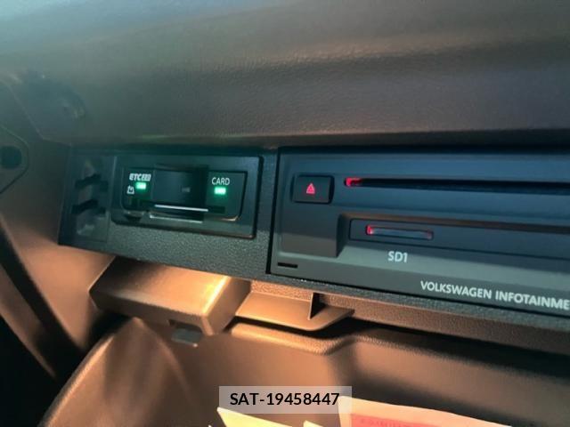 VolksWagen TIGUAN 2019-08 8102746-23