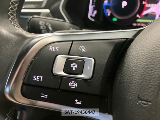 VolksWagen TIGUAN 2019-08 8102746-25