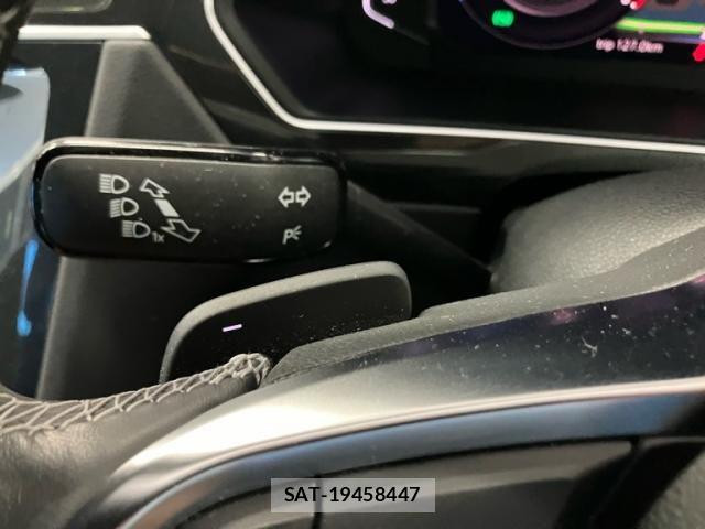 VolksWagen TIGUAN 2019-08 8102746-26