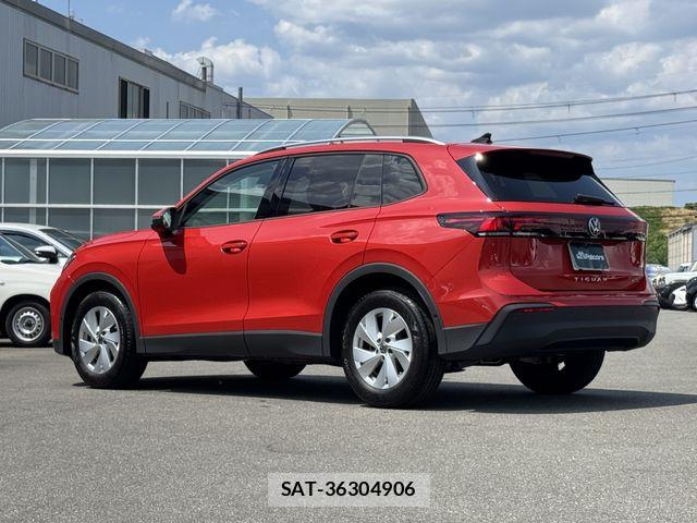 VolksWagen TIGUAN 2025-05 8211036-25