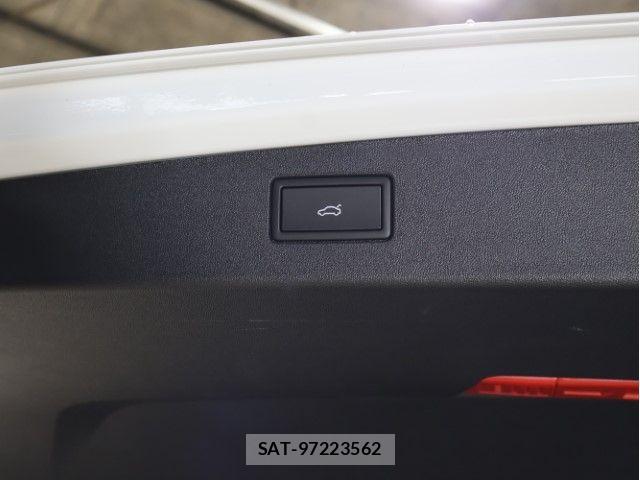 VolksWagen TIGUAN 2026-06 8211033-6