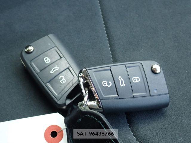 VolksWagen TIGUAN 2023-12 8211034-29