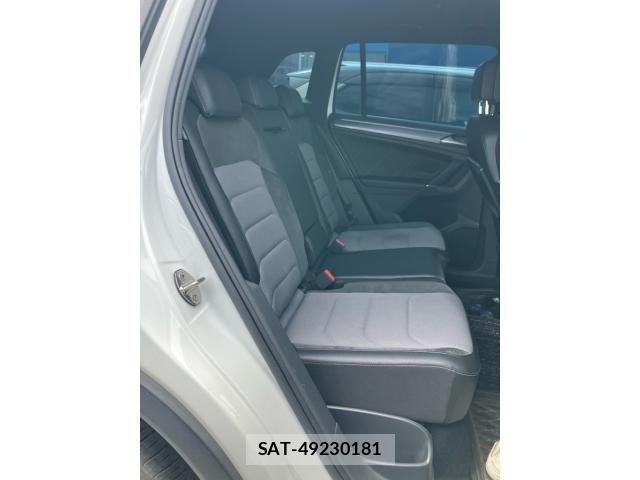 VolksWagen TIGUAN 2017-03 8247173-13