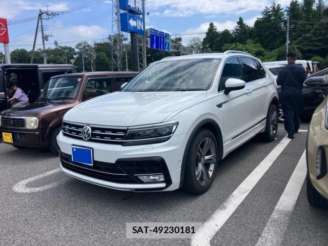 VolksWagen TIGUAN 2017-03 8247173-2