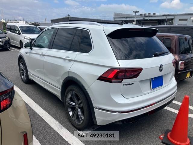 VolksWagen TIGUAN 2017-03 8247173-5