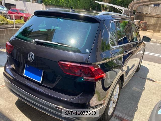 VolksWagen TIGUAN 2019-08 8247171-2