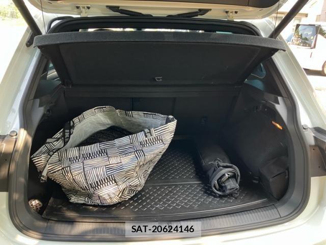 VolksWagen TIGUAN 2018-03 8318126-9