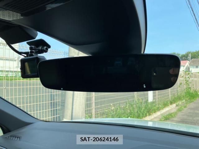 VolksWagen TIGUAN 2018-03 8318126-16