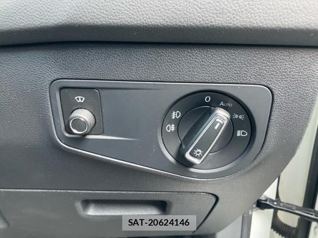 VolksWagen TIGUAN 2018-03 8318126-17