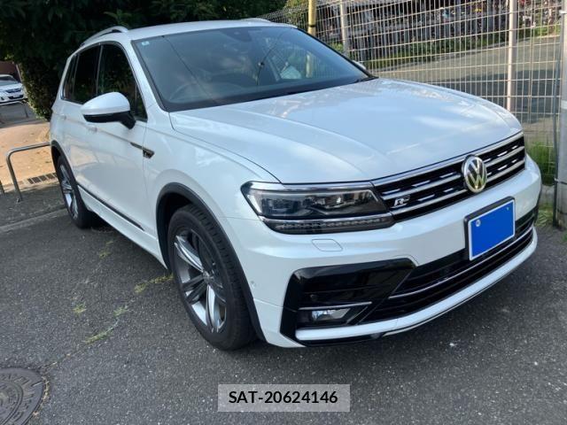 VolksWagen TIGUAN 2018-03 8318126-1