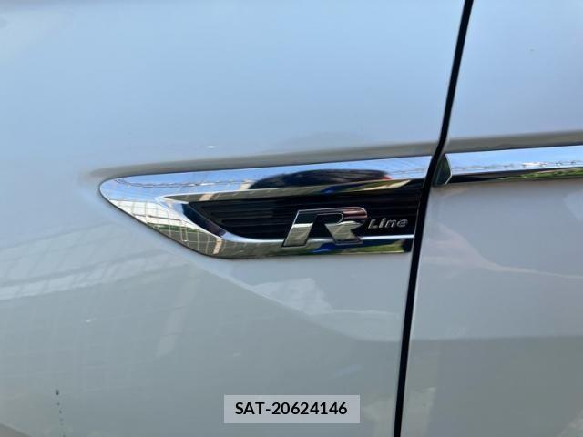 VolksWagen TIGUAN 2018-03 8318126-25