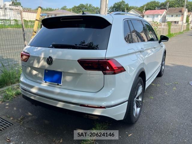 VolksWagen TIGUAN 2018-03 8318126-4