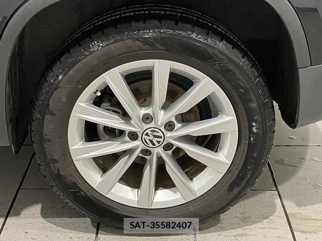 VolksWagen TIGUAN 2013-03 8318128-12