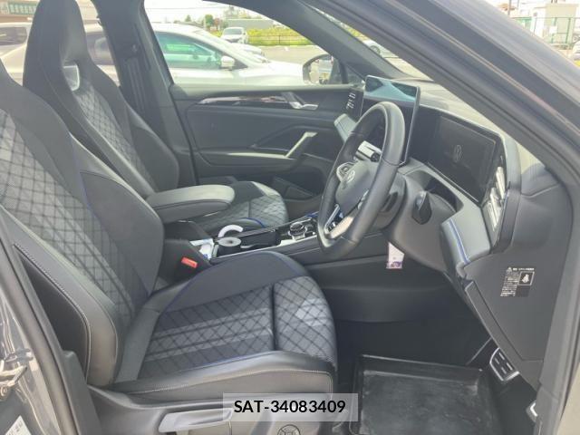VolksWagen TIGUAN 2025-02 8318123-14
