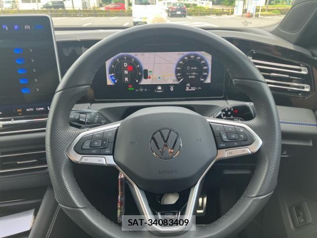 VolksWagen TIGUAN 2025-02 8318123-22