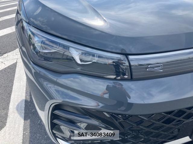 VolksWagen TIGUAN 2025-02 8318123-3