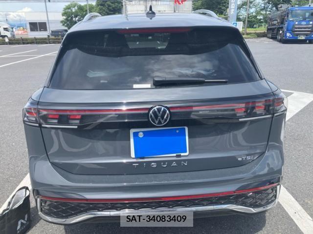 VolksWagen TIGUAN 2025-02 8318123-6