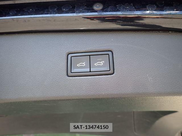 VolksWagen TIGUAN 2018-10 8355899-25