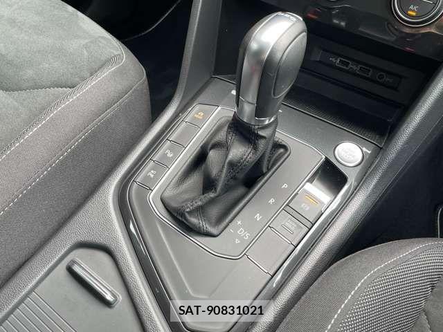 VolksWagen TIGUAN 2019-08 8369769-16