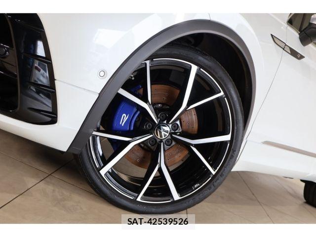VolksWagen TIGUAN 2021-11 8528243-16