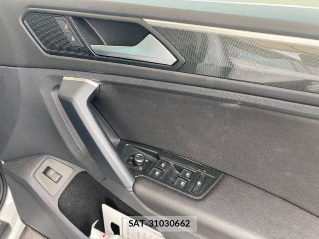VolksWagen TIGUAN 2020-03 8564119-11
