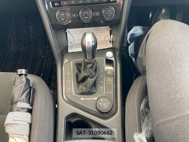 VolksWagen TIGUAN 2020-03 8564119-20