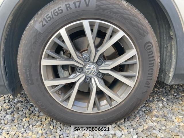 VolksWagen TIGUAN 2018-07 8564118-5