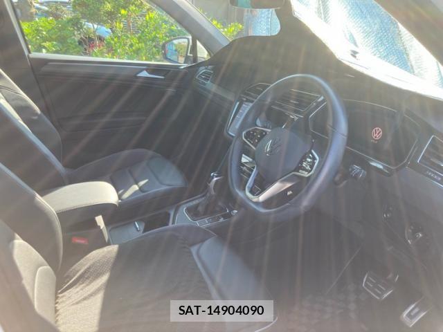 VolksWagen TIGUAN 2023-04 8564117-10