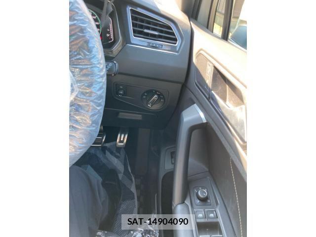 VolksWagen TIGUAN 2023-04 8564117-16