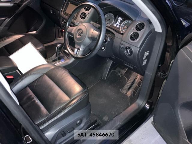 VolksWagen TIGUAN 2012-02 8564120-15